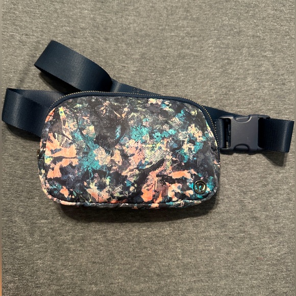 Lululemon Athletica Abstract Print Belt Bag, Blue & Pink - Picture 1 of 6